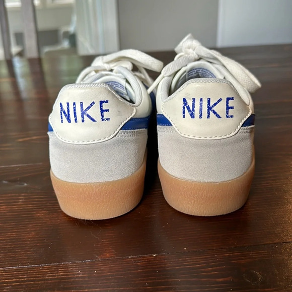 Nike Men’s white/grey with Blue Nike accent shoes - Size 8 - Picture 4 of 6